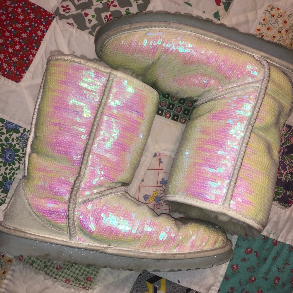White Sparkle Uggs
